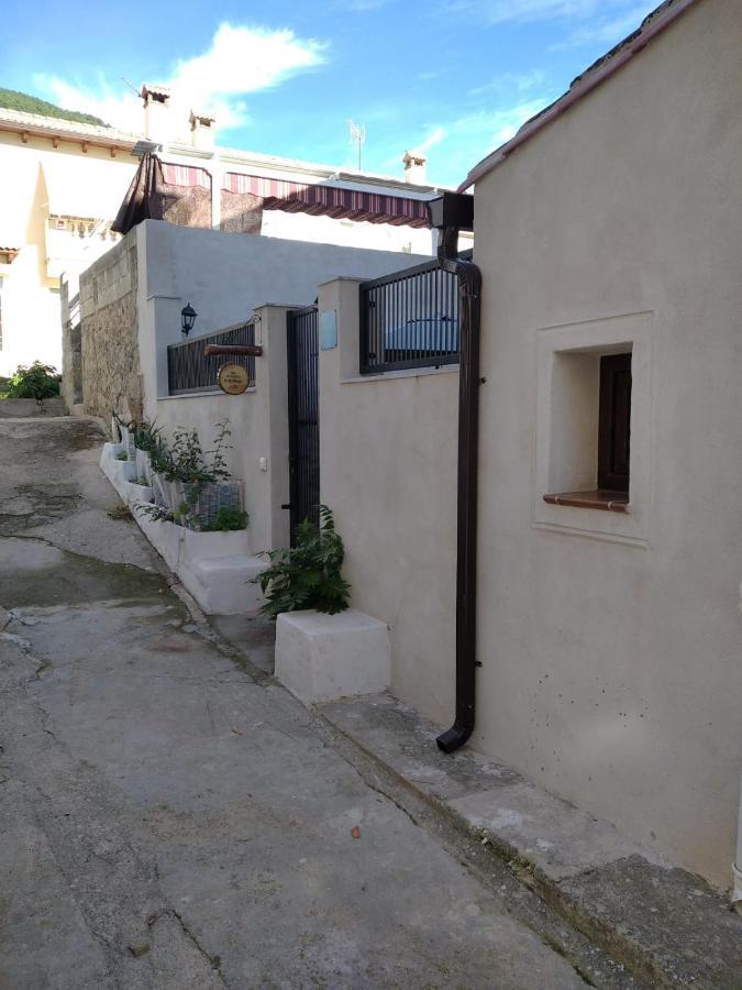 Casa De Vacaciones El Naranjo Piedralaves Eksteriør bilde